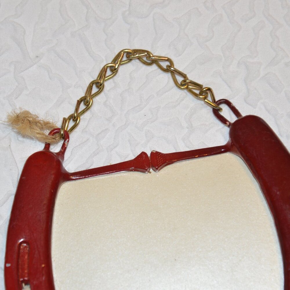 Handmade Red Horseshoe Frame - Picture 3 of 6